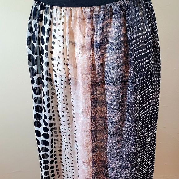 See You Monday Sheer Skirt Beach Cover-up Size M/L - Picture 4 of 6